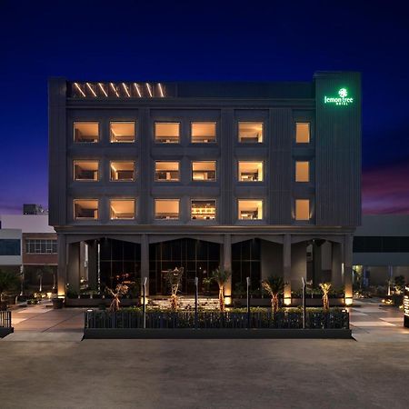 Lemon Tree Hotel, Hisar Exterior photo
