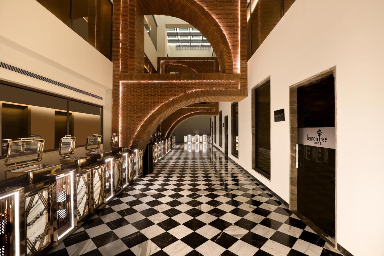 Lemon Tree Hotel, Hisar Exterior photo